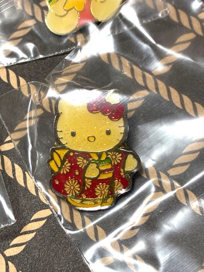 ★新品未使用★非売品 ★激レア★ ベビーキティ　ピンバッチ　8点