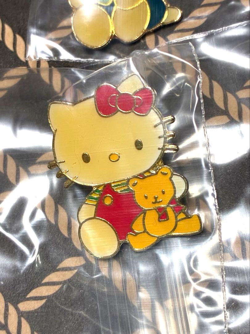 ★新品未使用★非売品 ★激レア★ ベビーキティ　ピンバッチ　8点