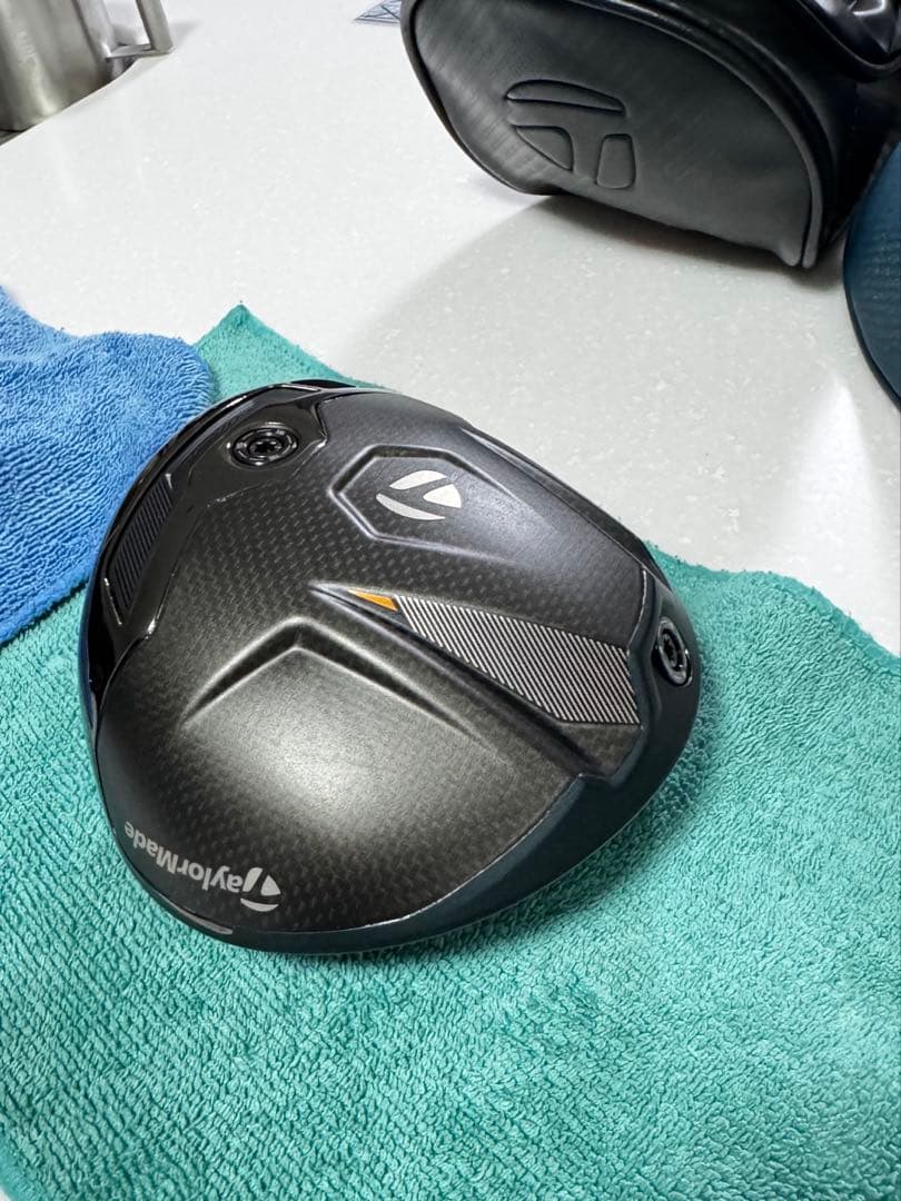 TaylorMade Qi4D LS 8度ヘッドのみ ヘッドカバー付き