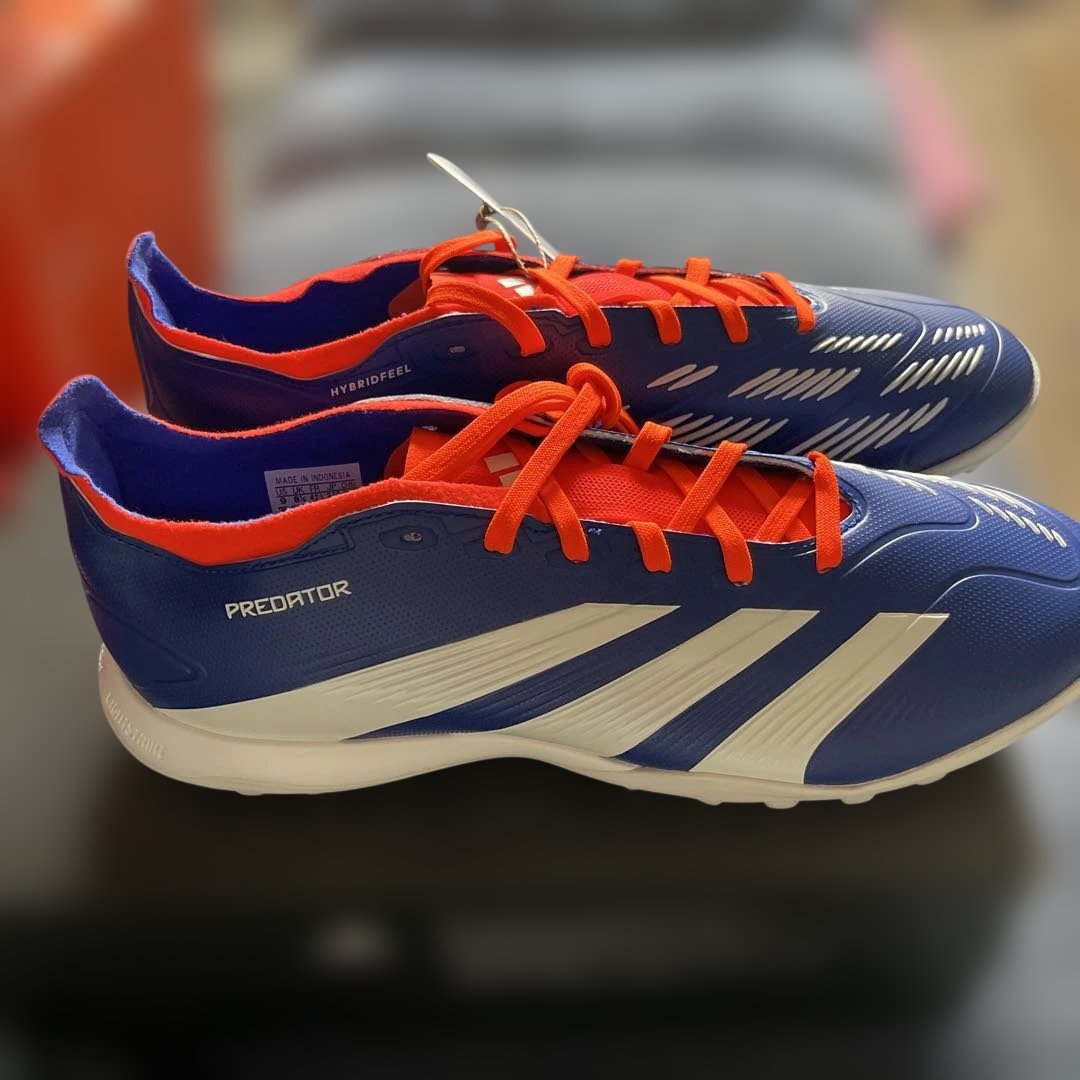 新品タグ付きadidas Predator サッカーシューズ 青/オレンジ