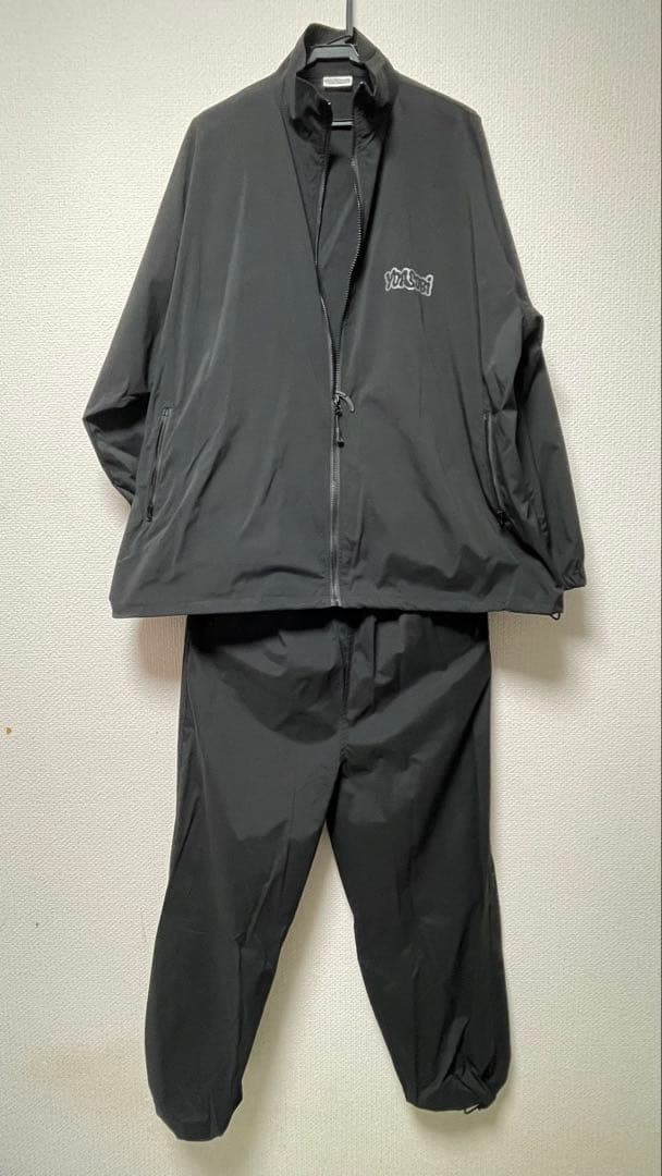 YOASOBI 黒 ナイロンセットアップ L/M