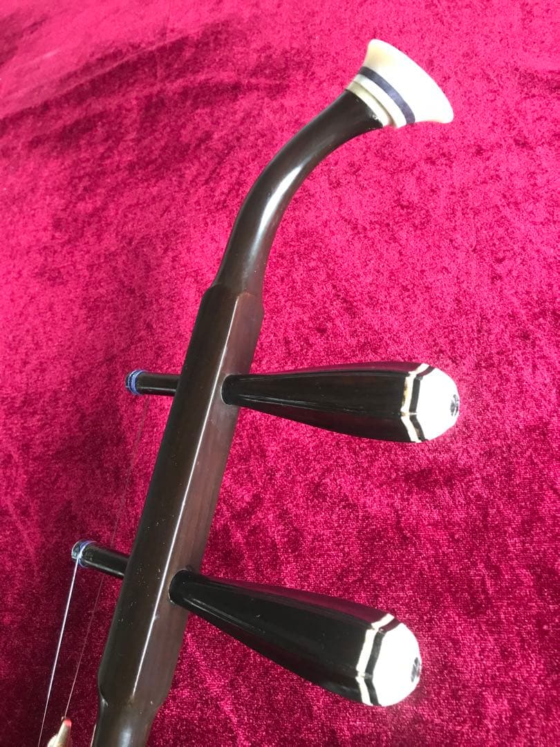 格安・二胡★中古品★錦蛇本皮★黒檀★必需品揃い★音など確認済み