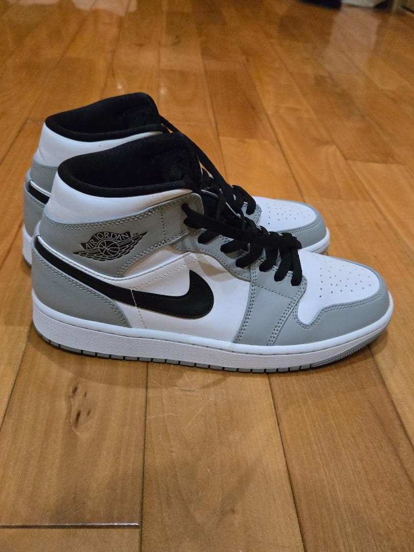 シューズ(男性用) Nike Air Jordan 1 Mid \"Light Smoke Grey