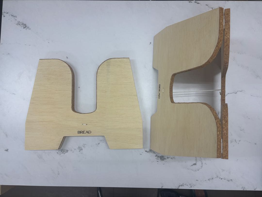 サーフィン・ボディボード BREAD surfboard stand.