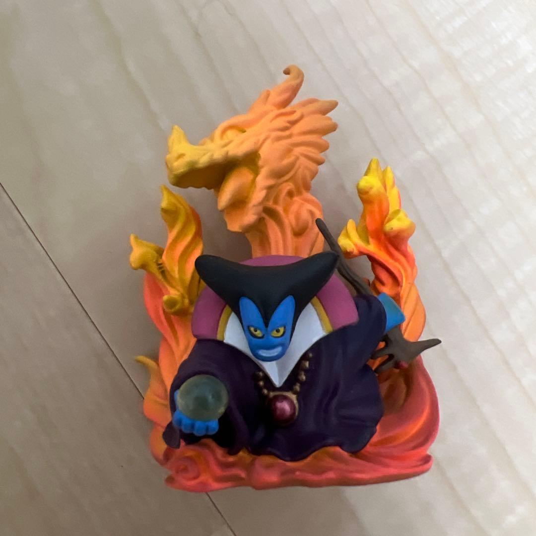 ドラゴンクエスト　モンスターズギャラリー　フィギュア　竜王　りゅうおう