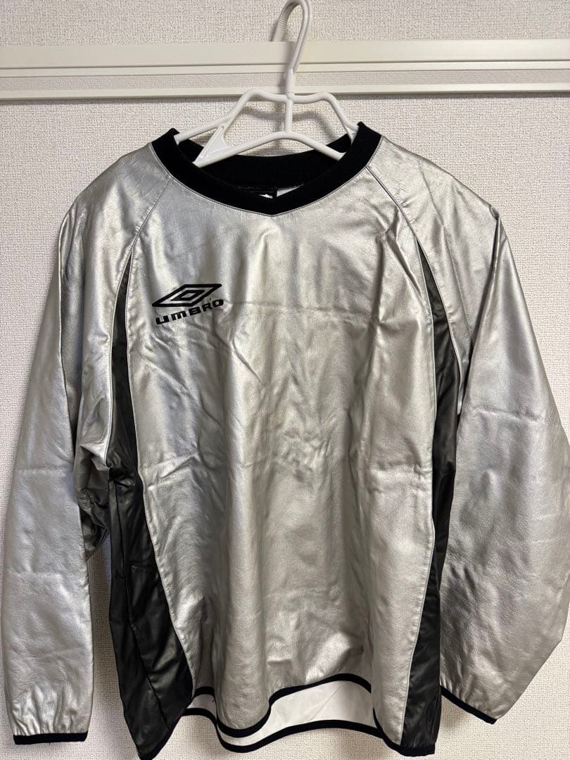 UMBRO シルバー ピステ・ウィンドブレーカー 上下セット