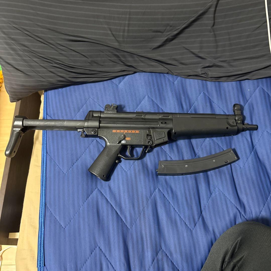 MP5 電動ガン ブラック マガジン付き