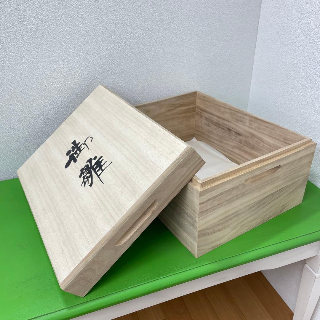 雛人形　桃の節句　空の桐箱