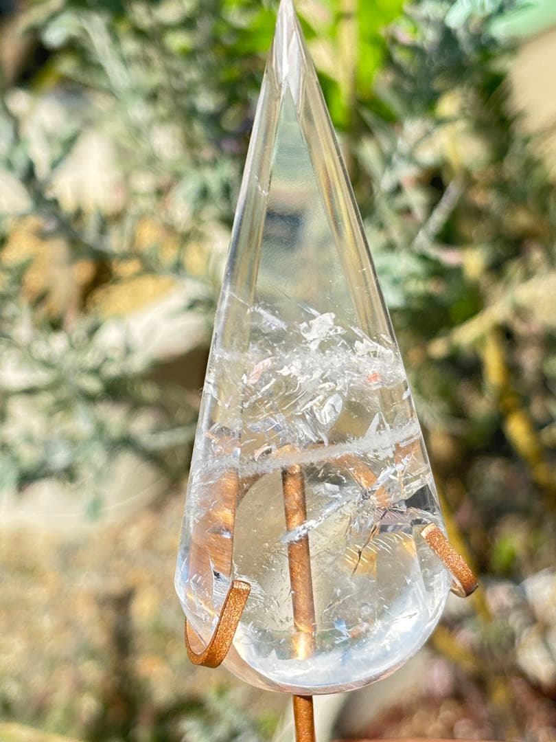 水晶　ゴールデンヒーラー　共生　ブラジル　虹　スタンド付き