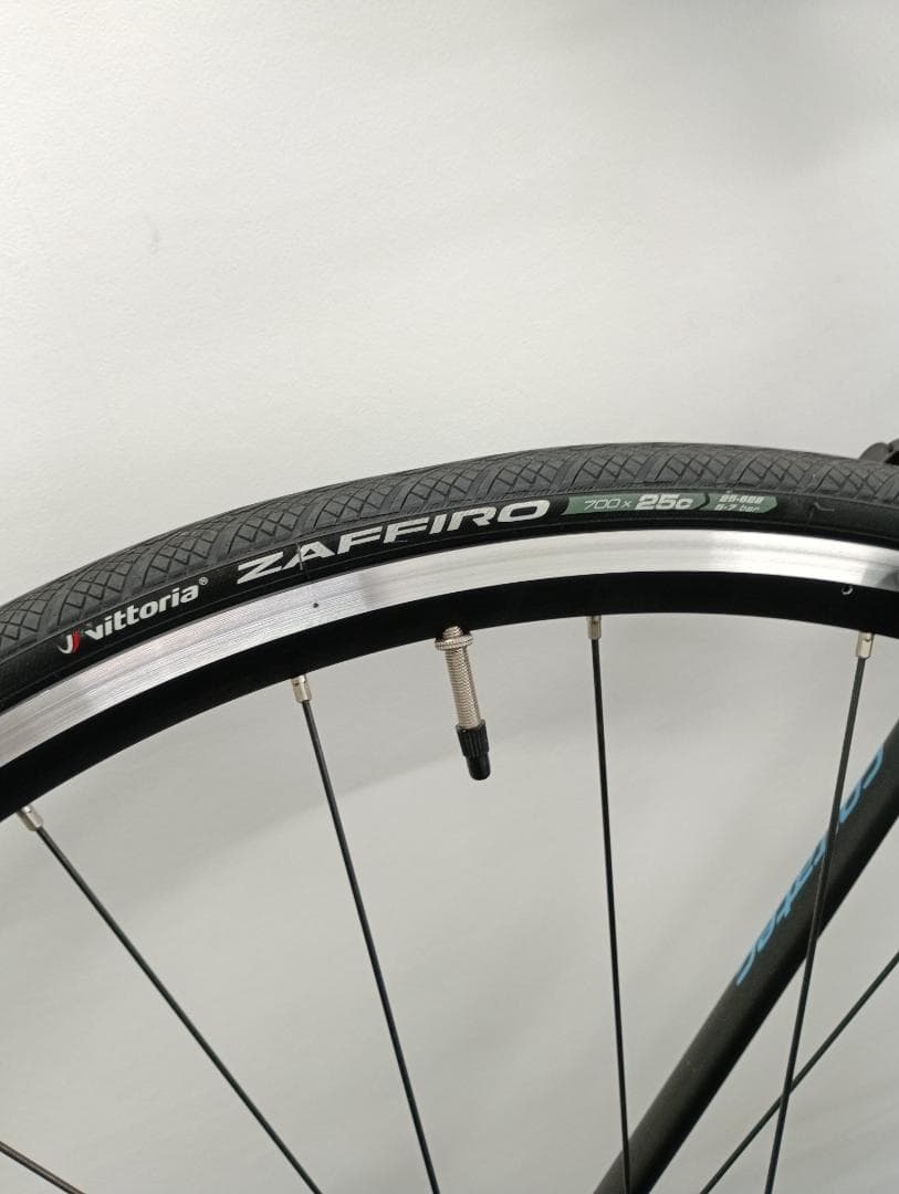 コラテック　ドロミテ　１０５　１１速　ロードバイク　シマノ　フラットペダル　美品