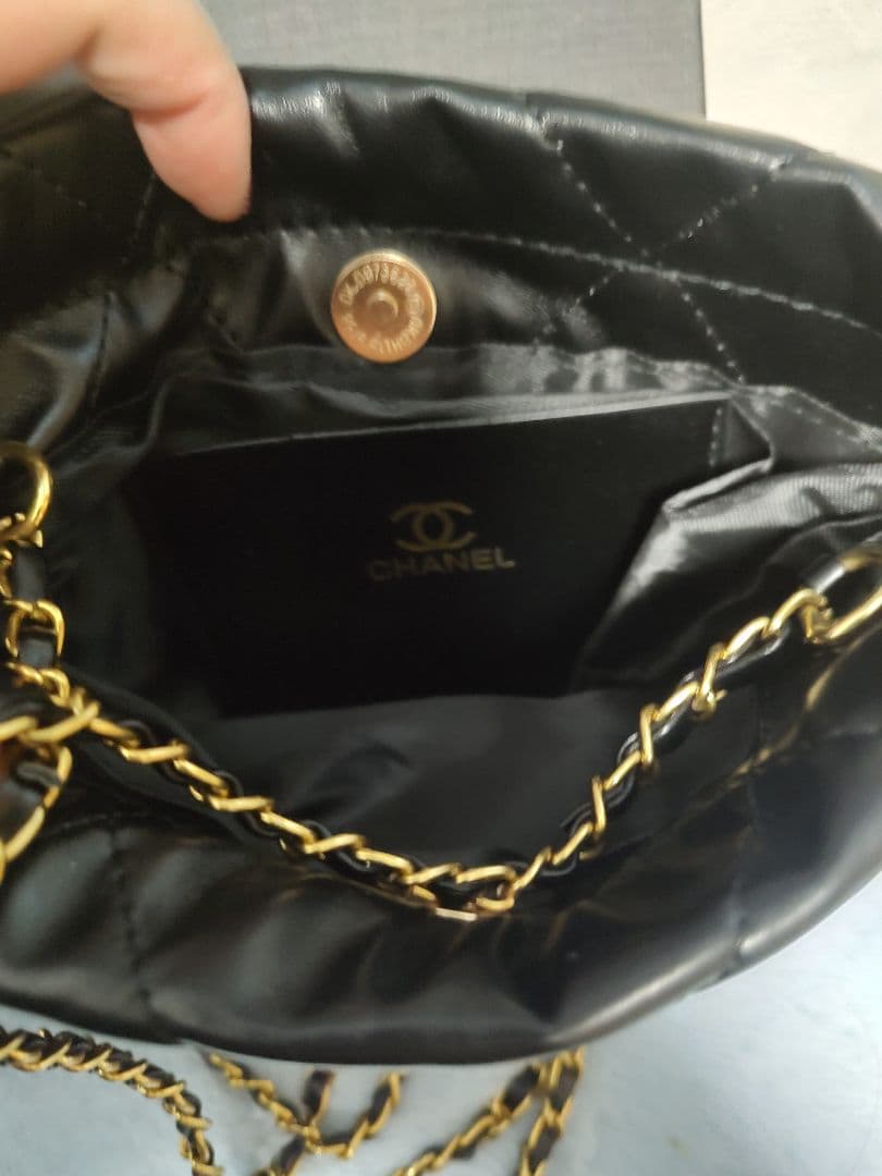 新品未使用CHANELノベルティー ブラックチェーンキルティングショルダーバッグ