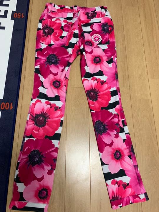 美品MUスポーツ 素敵リバーシブルパンツ