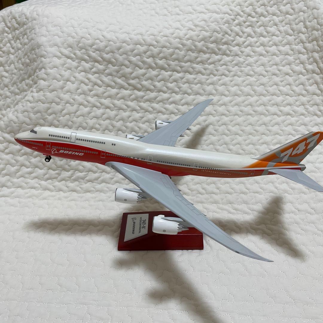 ボーイング B747-8 1/200 飛行機模型