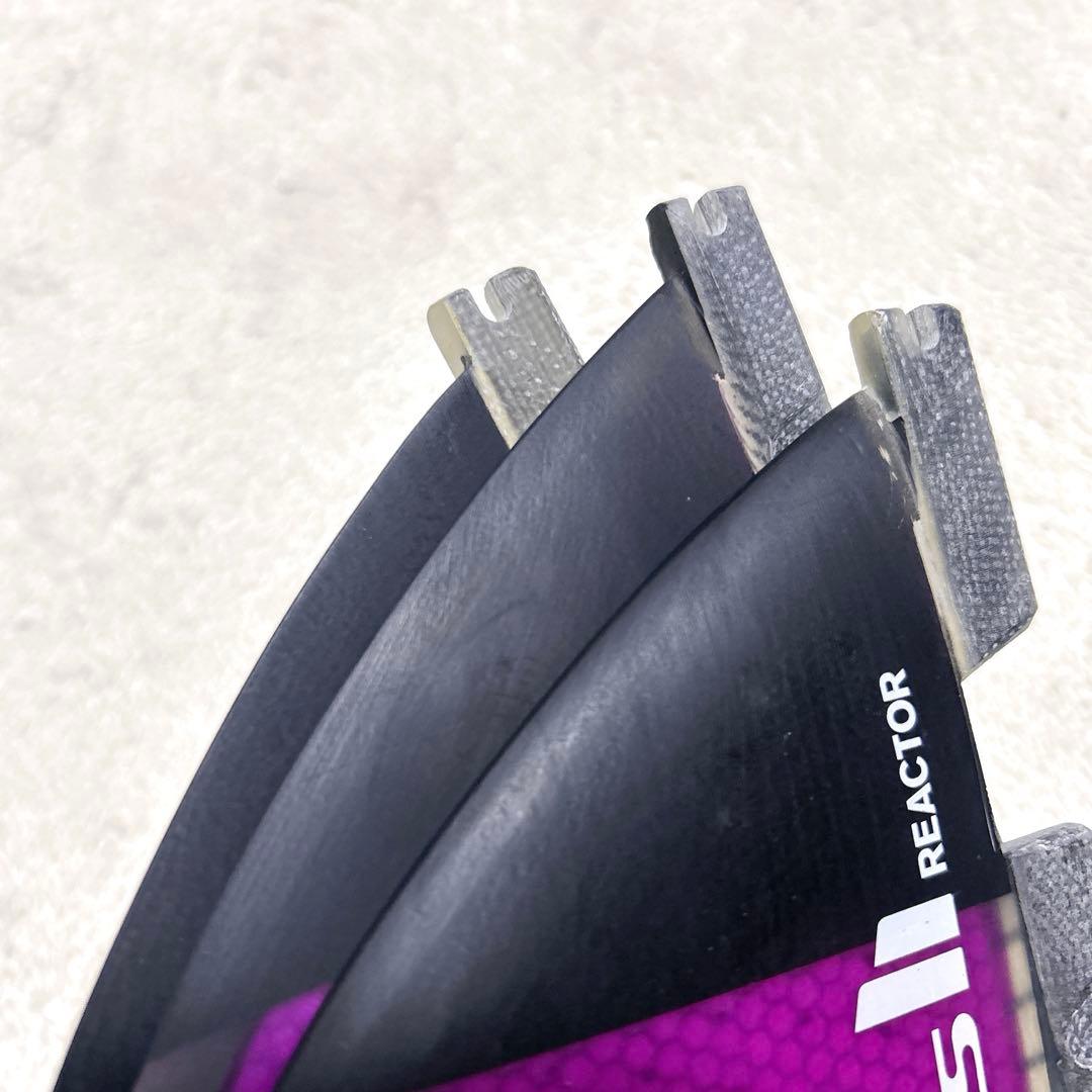 美品 FCS2 REACTOR M size captionfin ケース付