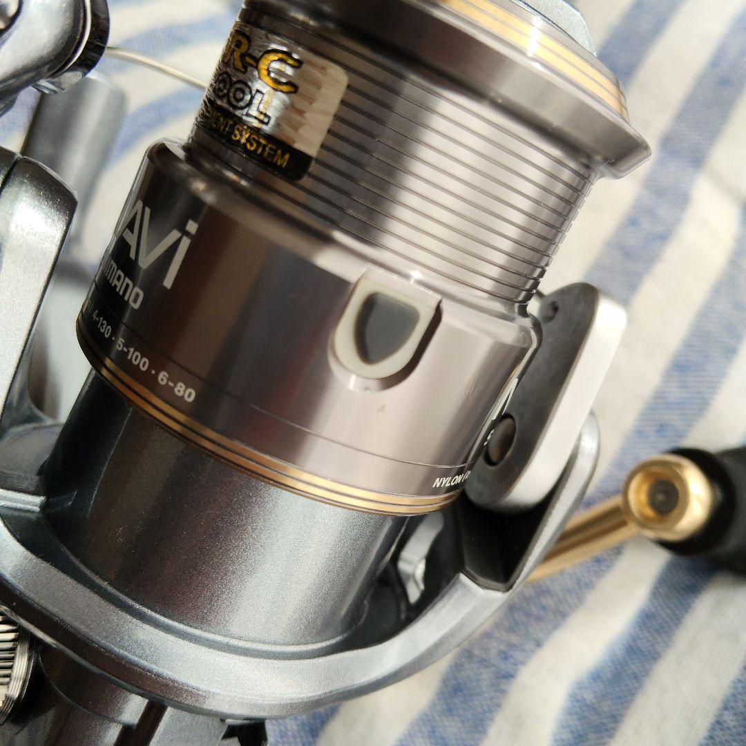 【極美品】スピニングリール 人気シリーズ　ナビ NAVi 2500S SE26E