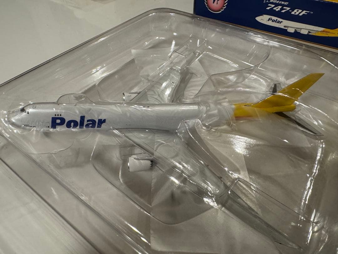 航空機・ヘリコプター Boeing 747-8F Polar Air Cargo 1:400