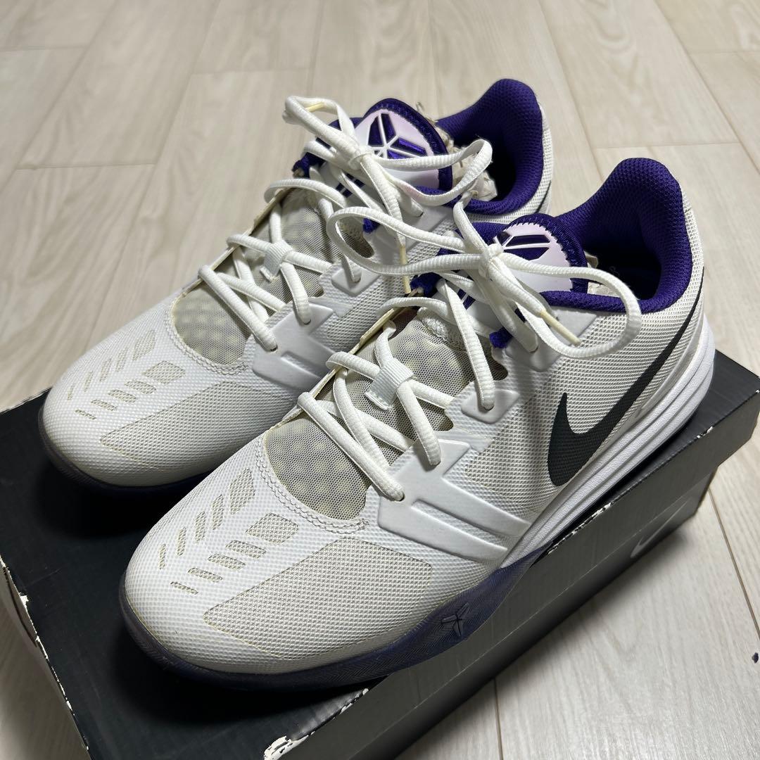 Nike Kobe Mentality 9.5 ホワイト/パープル
