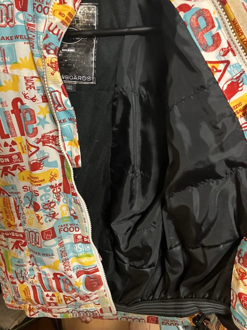子供用140スキースノボウェア2セット