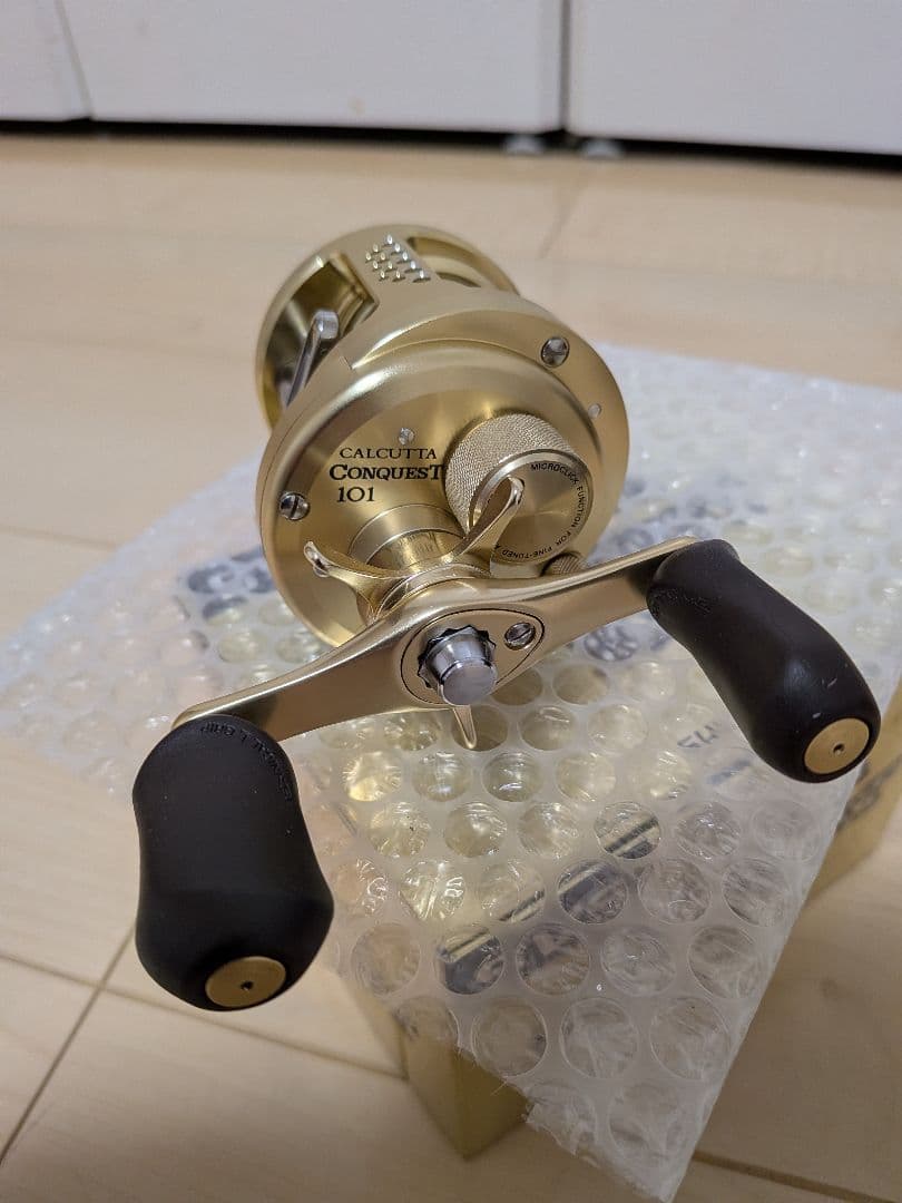 【美品】SHIMANO CALCUTTA CONQUEST 101