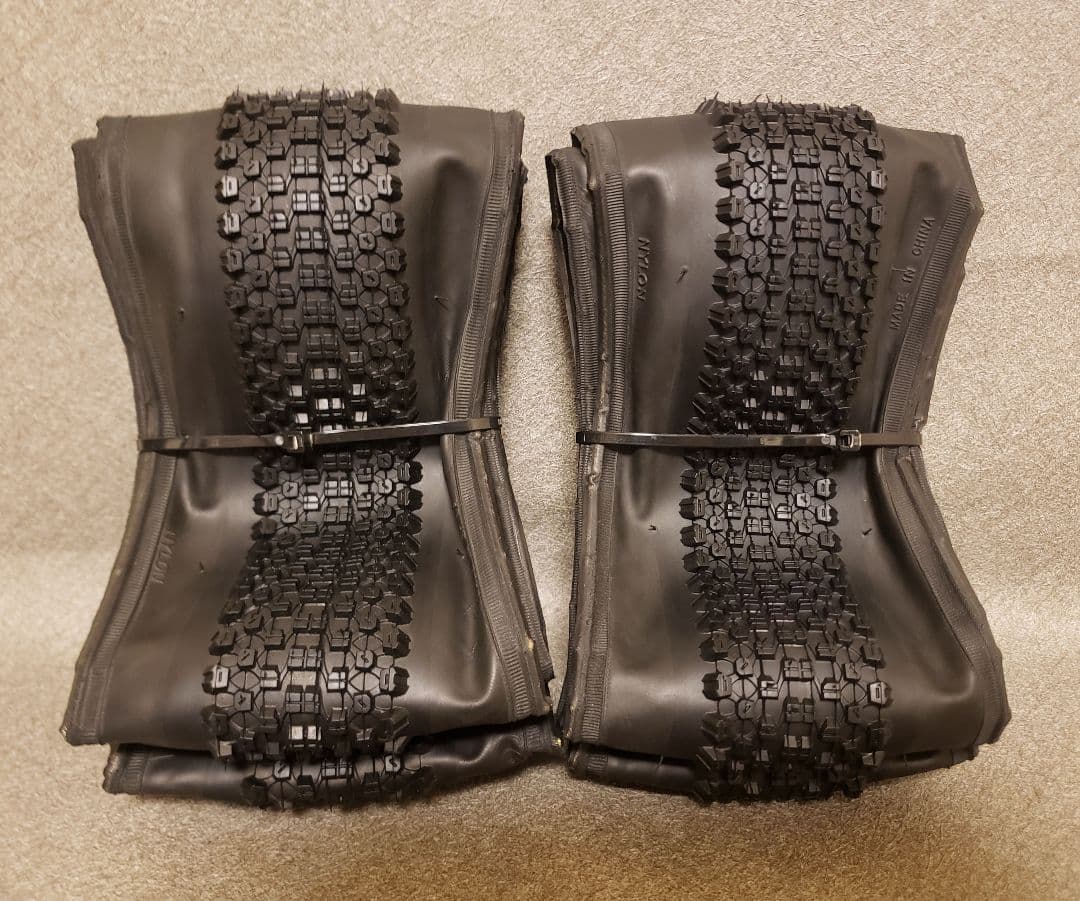 Kenda Small Block Eight 26 x 2.10 2本セット