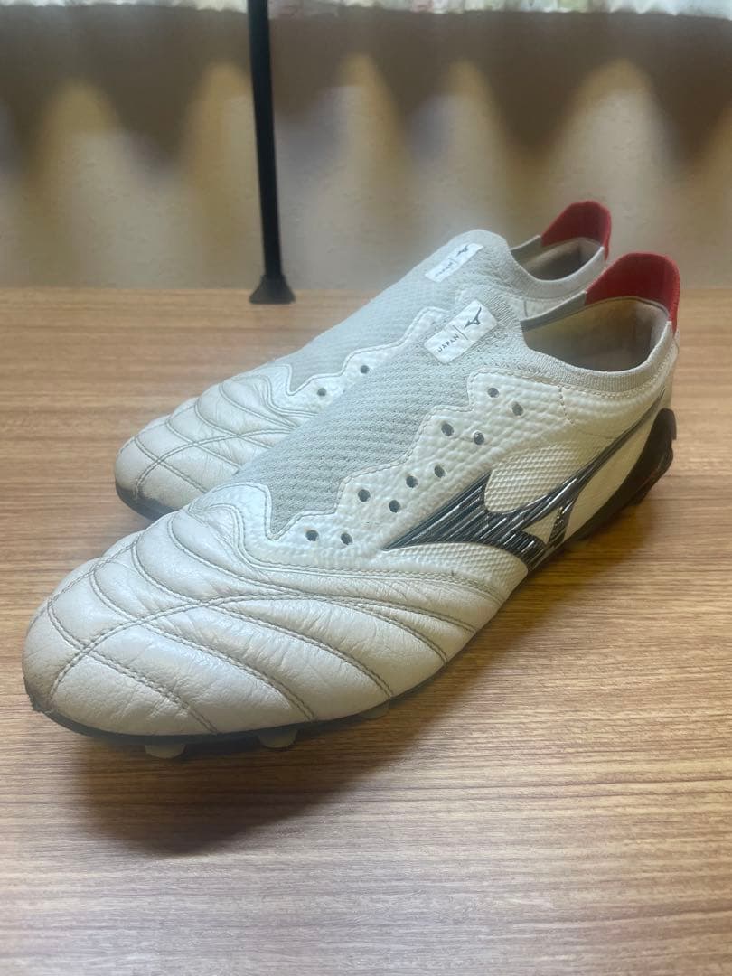 ラスト！ モレリアNEO 4 β 27cm サッカースパイク 美品 人気サイズ！