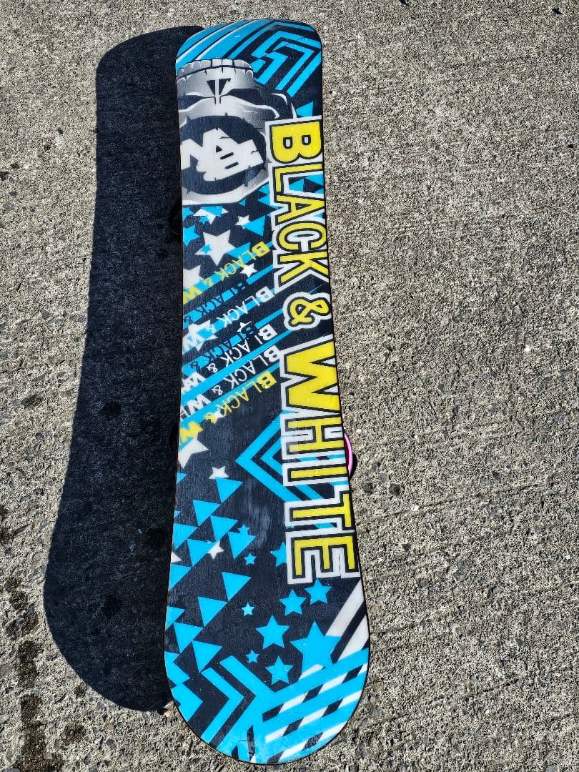 カラフル スノーボード バインディング付き　１３５cm