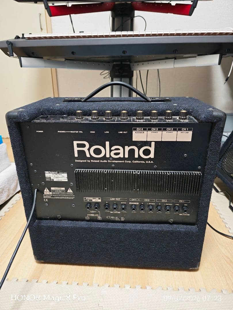 Roland KC-300JT キーボードアンプ