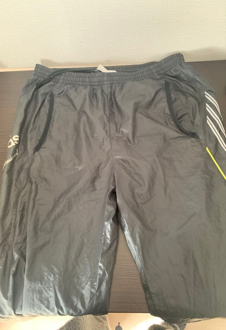 「送料無料」adidas アンダーシャツ上下セット黒/緑