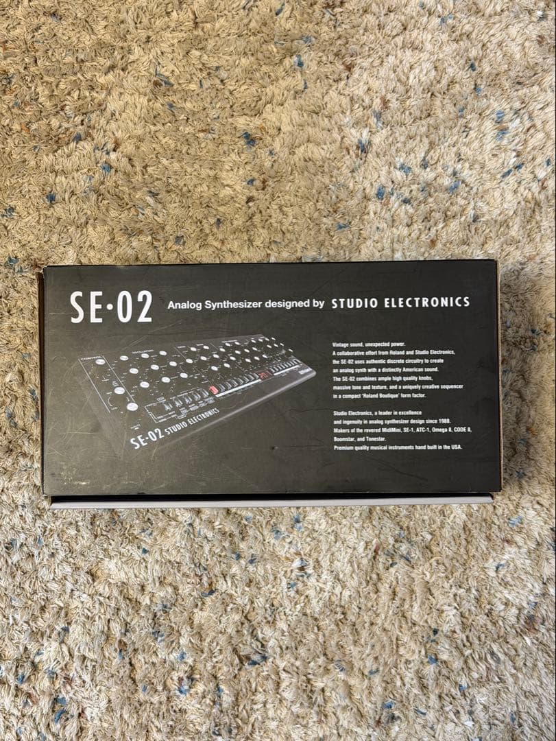 Roland SE-02 アナログシンセサイザー