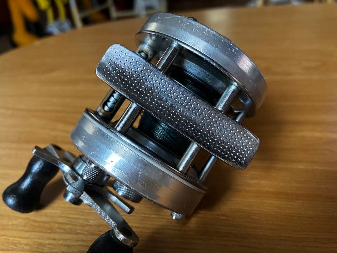 ABU5500C アンバサダー　79年製　ジャンク扱い
