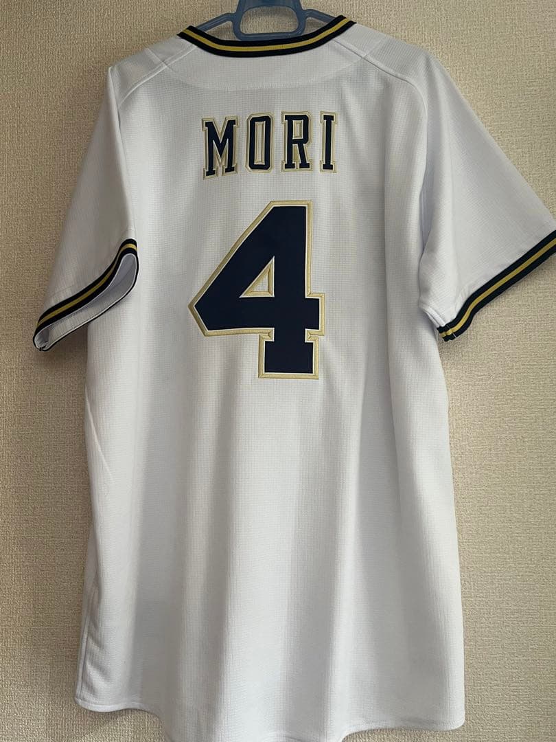 オリックスバファローズ　森友哉　ユニフォーム 背番号4 Lサイズ