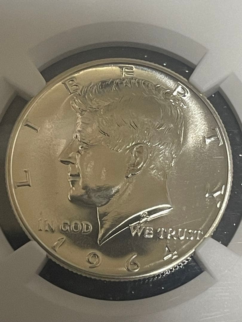 ケネディ銀貨　　　　NGC. PF 68