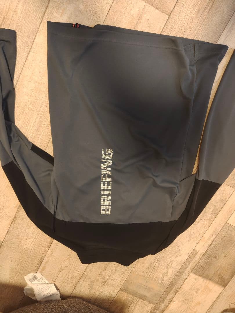 中古2枚セット　ゴルフハイブランド　Tシャツ　ブリーフィング他