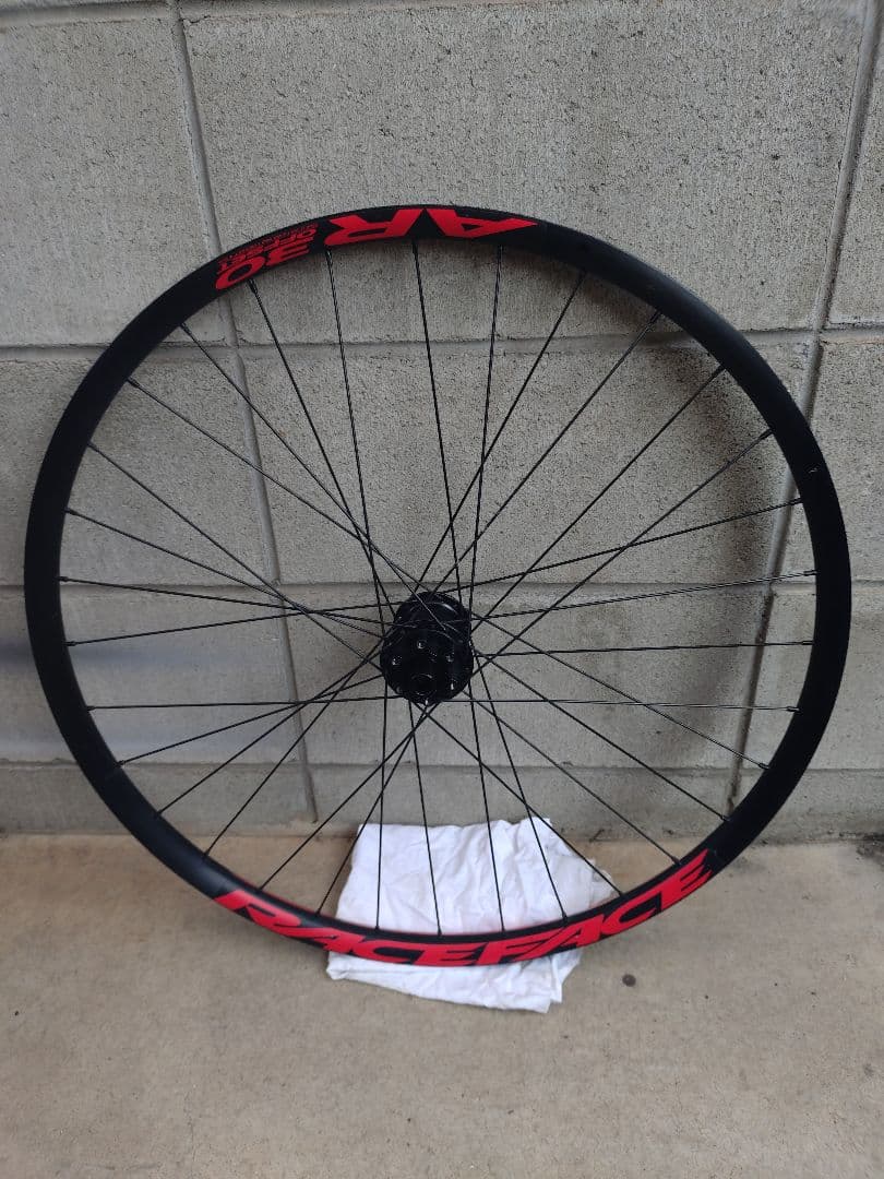 RaceFace MTB 27.5 完組ホイールセット