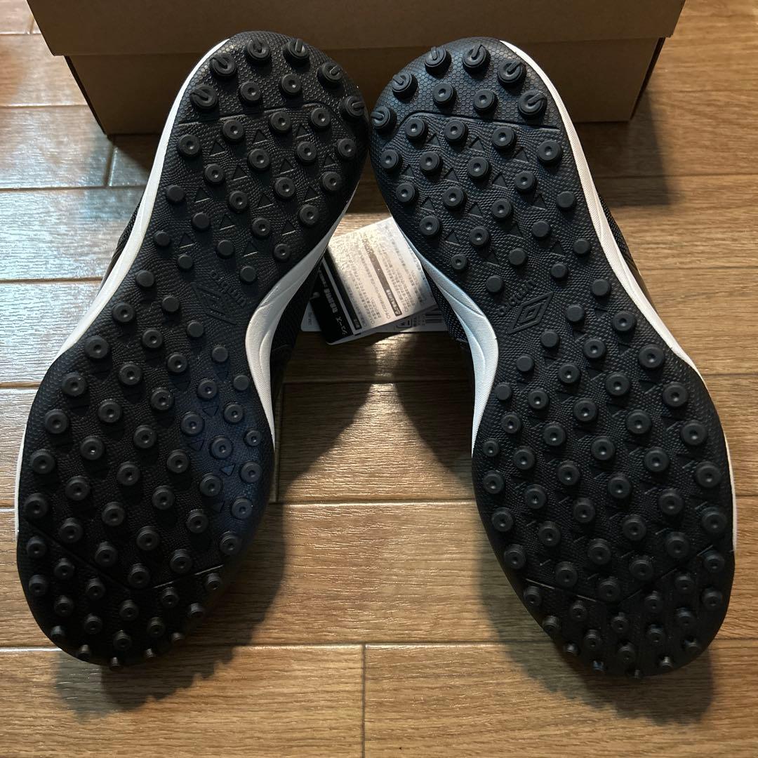 UMBRO アクセレイター TR WIDE LE 25.0cw