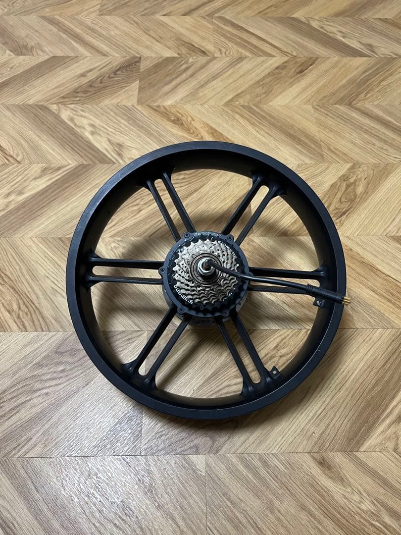 電動自転車　モーターホイール　36v750 20インチ