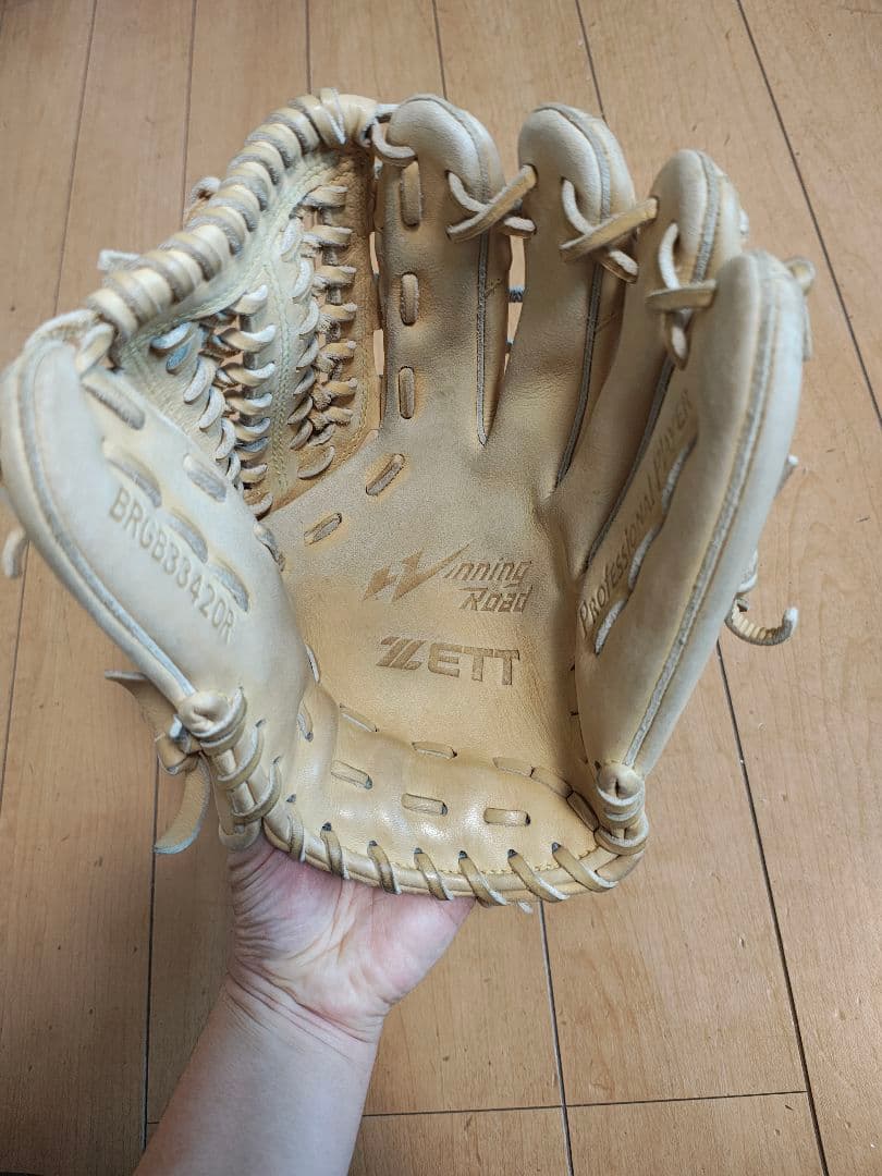 ゆう。ZETT 軟式グローブ