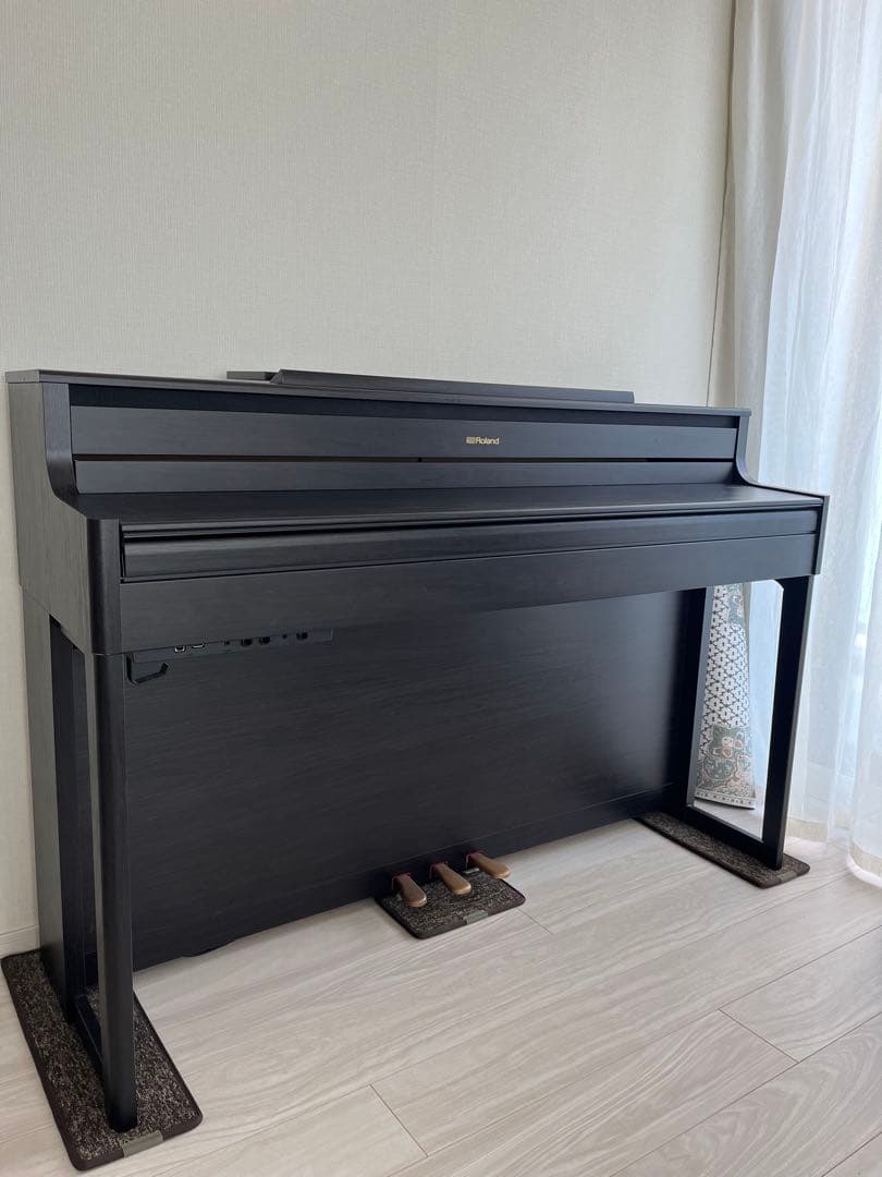 おみつ　ローランド HP704 ブラック 88鍵 電子ピアノ　椅子別
