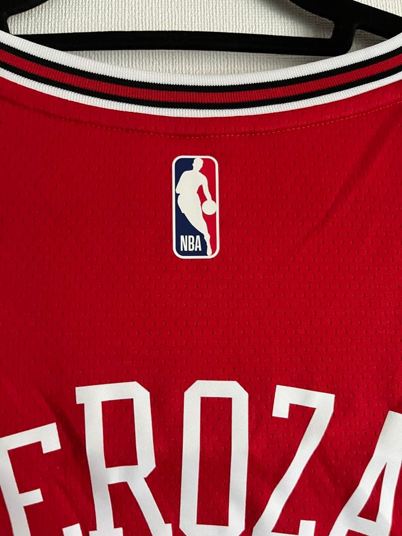 バスケ NBA ブルズ　デマー・デローザン #11　ユニフォーム　新品