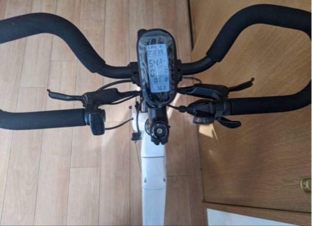 フルカーボン　電動アシストスポーツバイク自転車 26インチ車重13kg