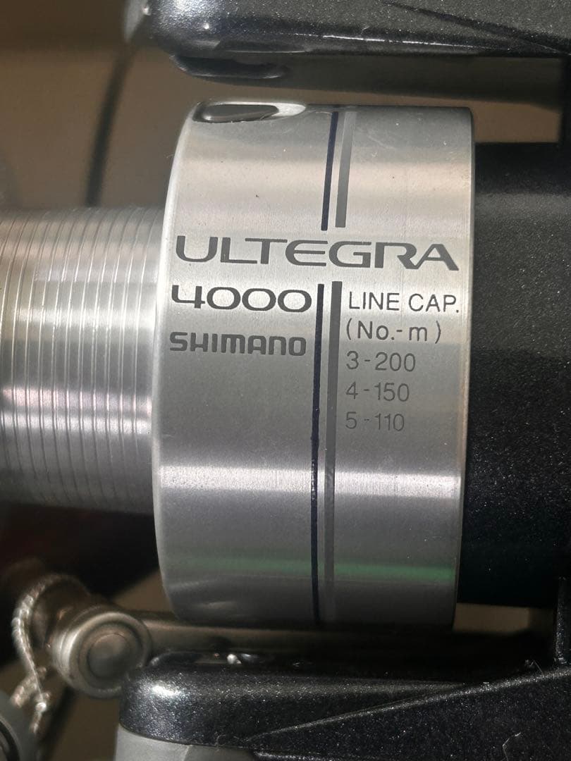 SHIMANO ULTEGRA 4000 リール