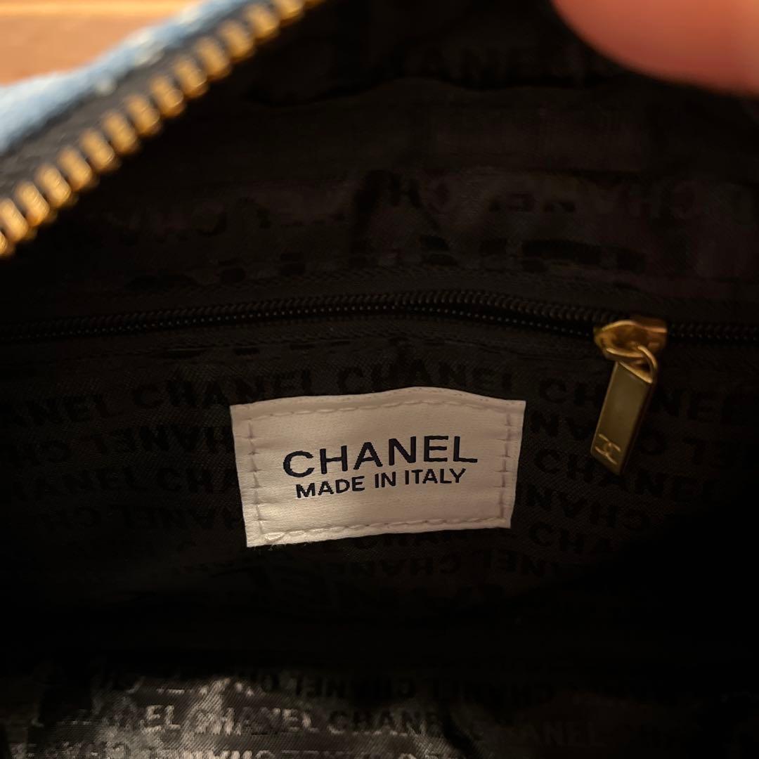 CHANEL ノベルティ　デニムバッグ ゴールドチェーン
