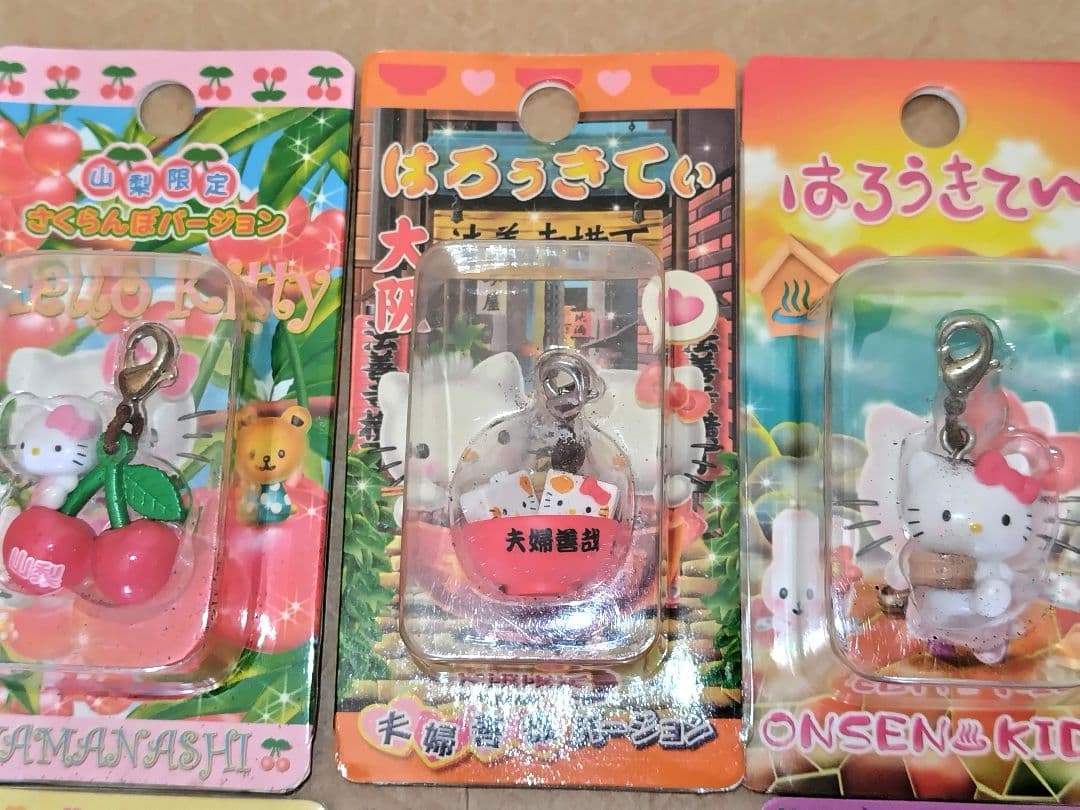 未開封　ハローキティファスナーマスコット40個