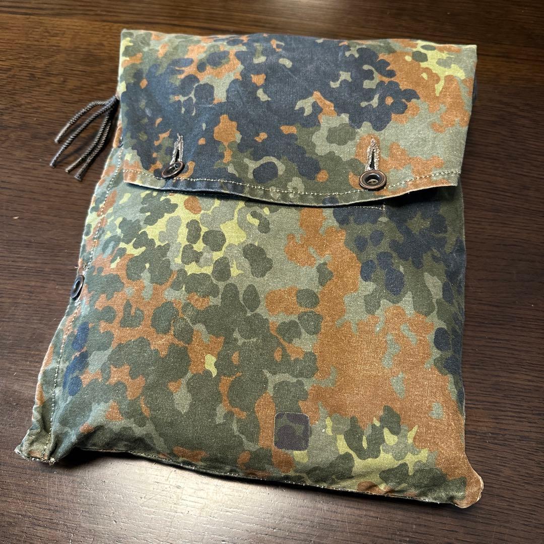 ドイツ軍幕(ポンチョテント)と収納袋とペグケース