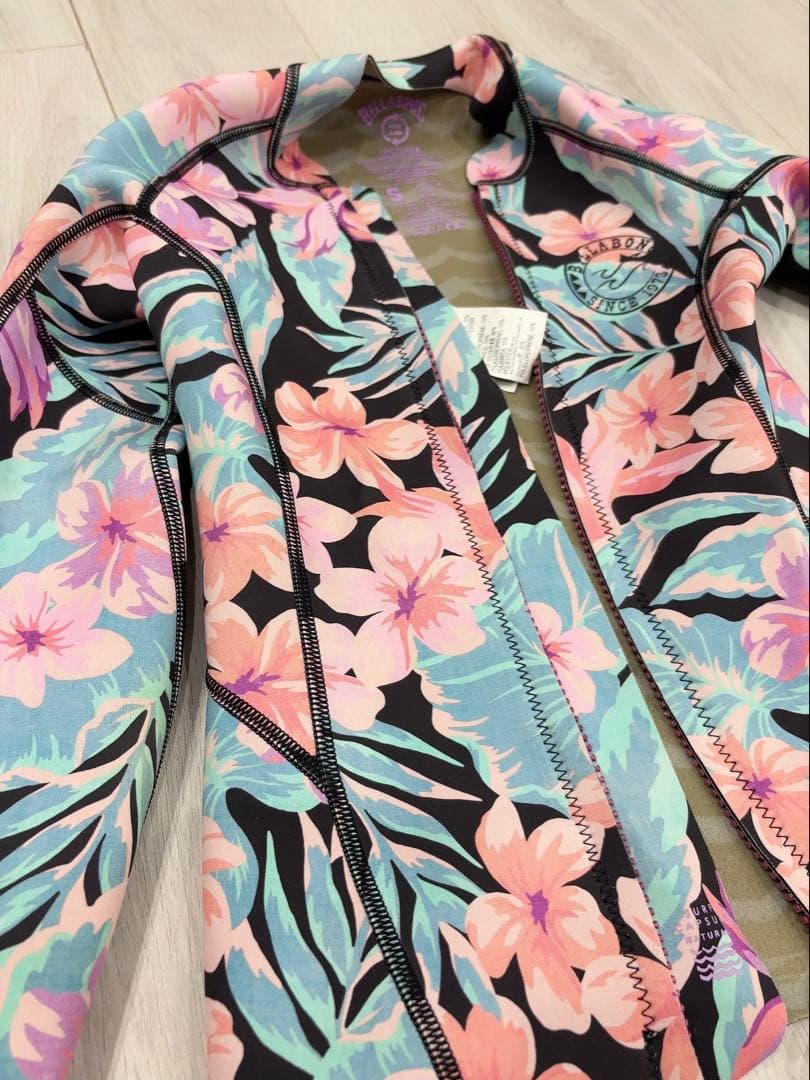 BILLABONG ビラボン　タッパー　ウェットスーツ　レディース　Sサイズ