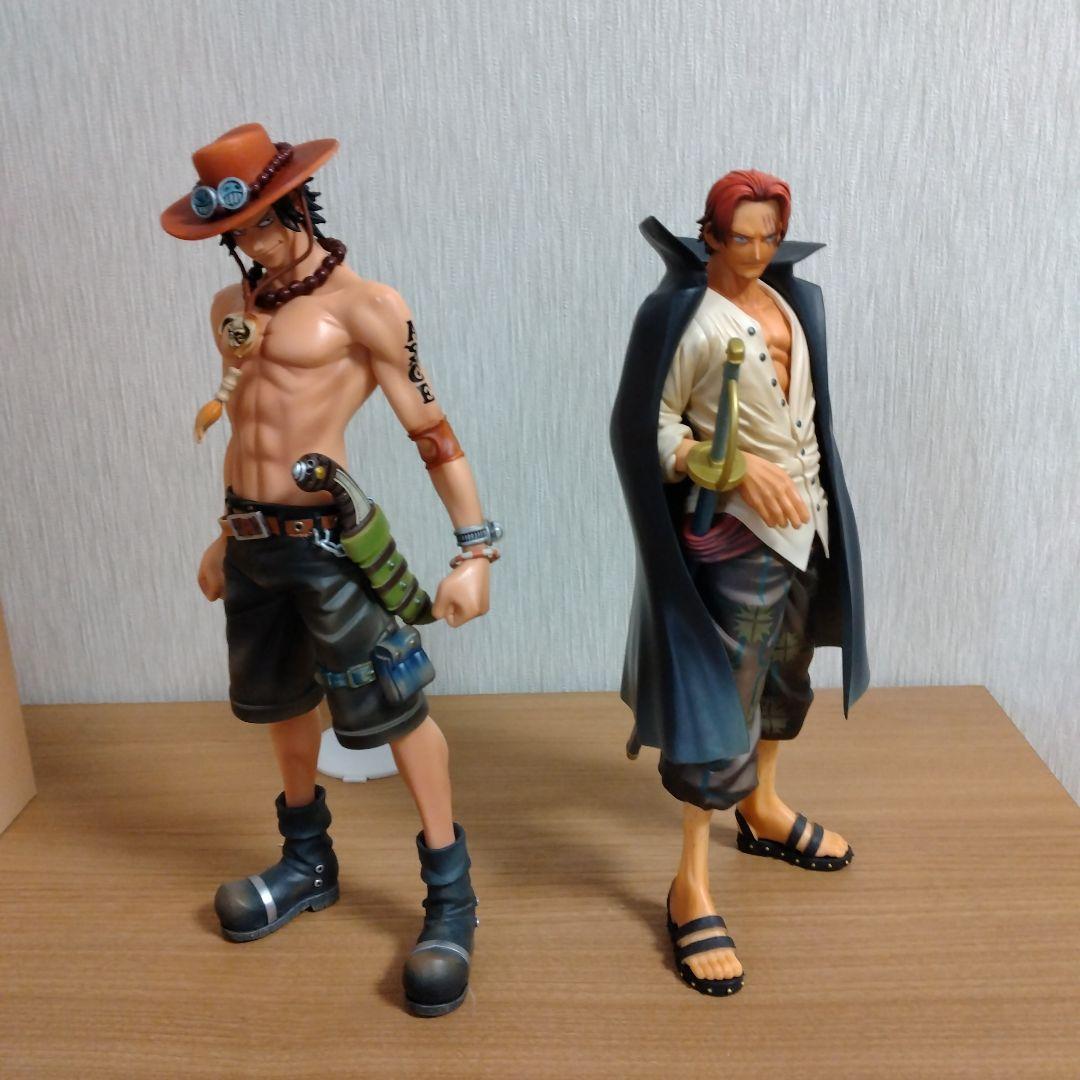 ワンピース フィギュアセット　ルフィ　ゾロ　エース　シャンクス