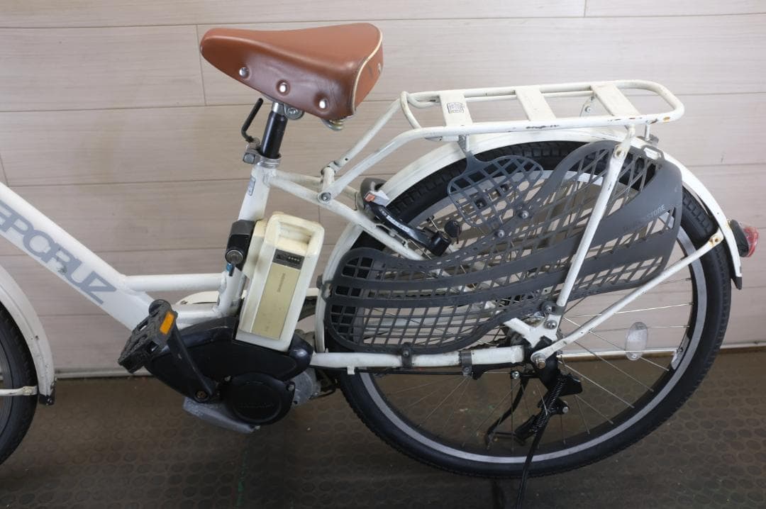 電動自転車BS STEPCRUZ　26インチ　3段8.7Ah（4点灯）充電器あり