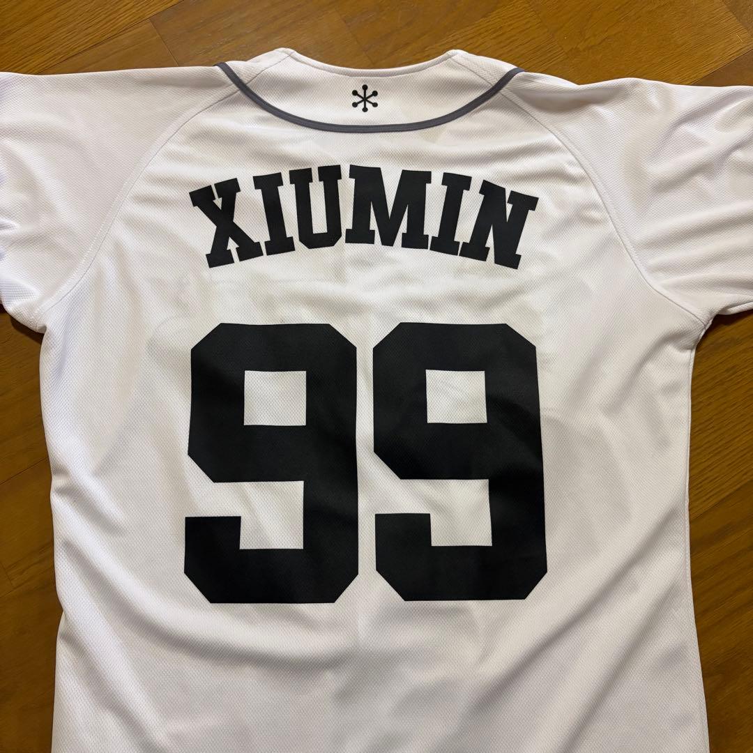 EXO シウミン　公式　ユニフォーム