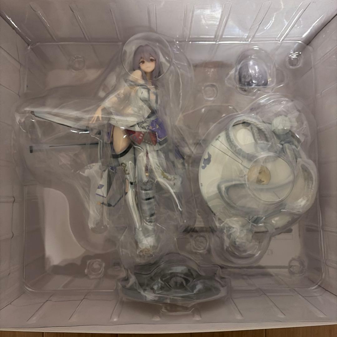 NIKKE　紅蓮 1/7スケールフィギュア