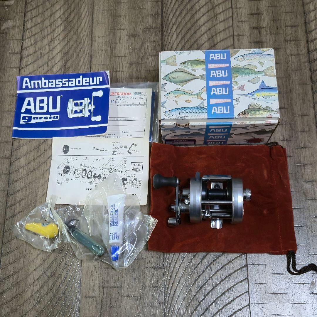 早い者勝ち！【未使用】2500C アブ アンバサダー シルバー